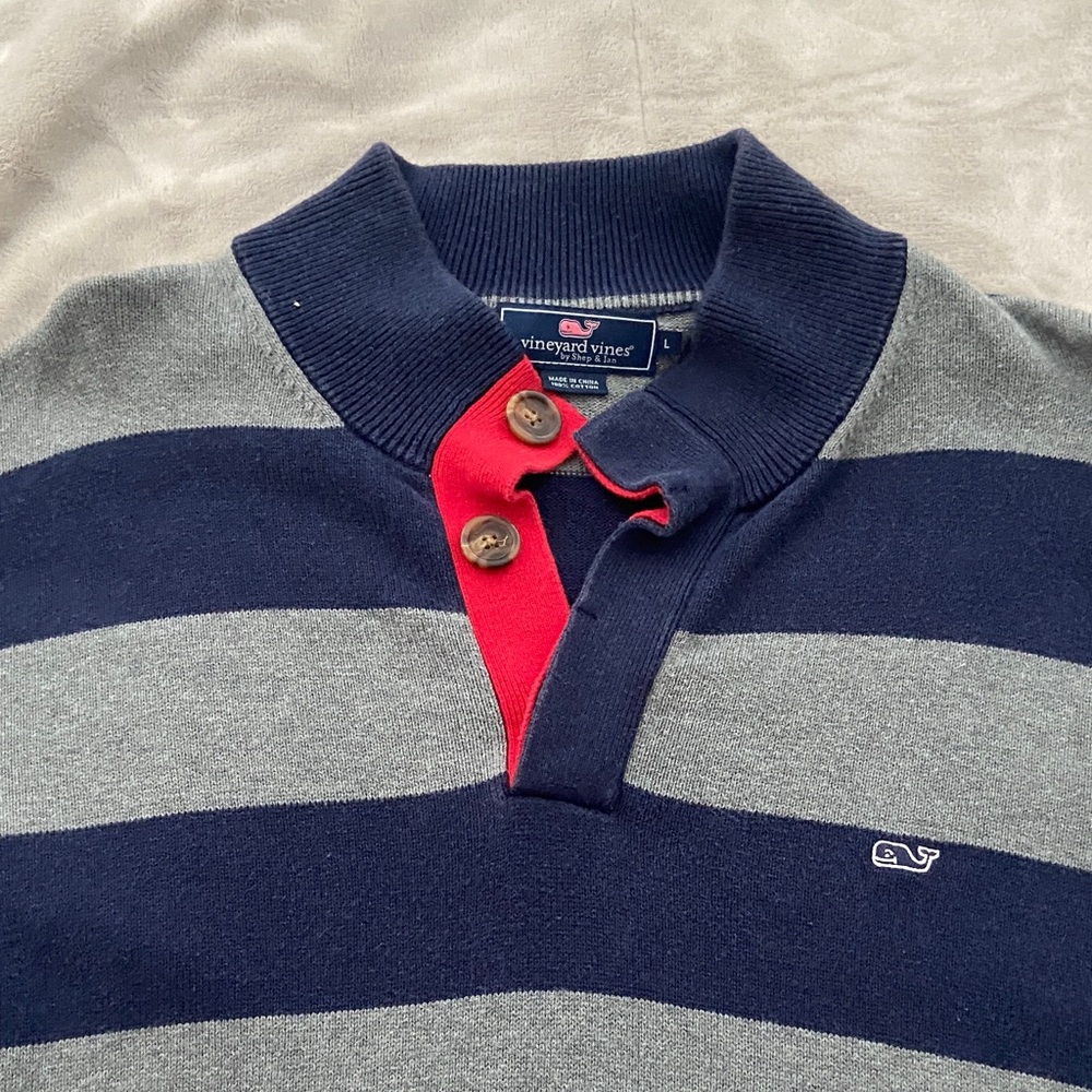 Vineyard Vines Navy and Gray Striped Crewneck Sweater A16